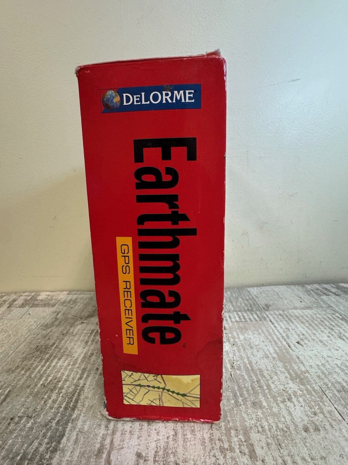 DeLorme Earthmate Satellite Navigation GPS Receiver cds,maps and more !
