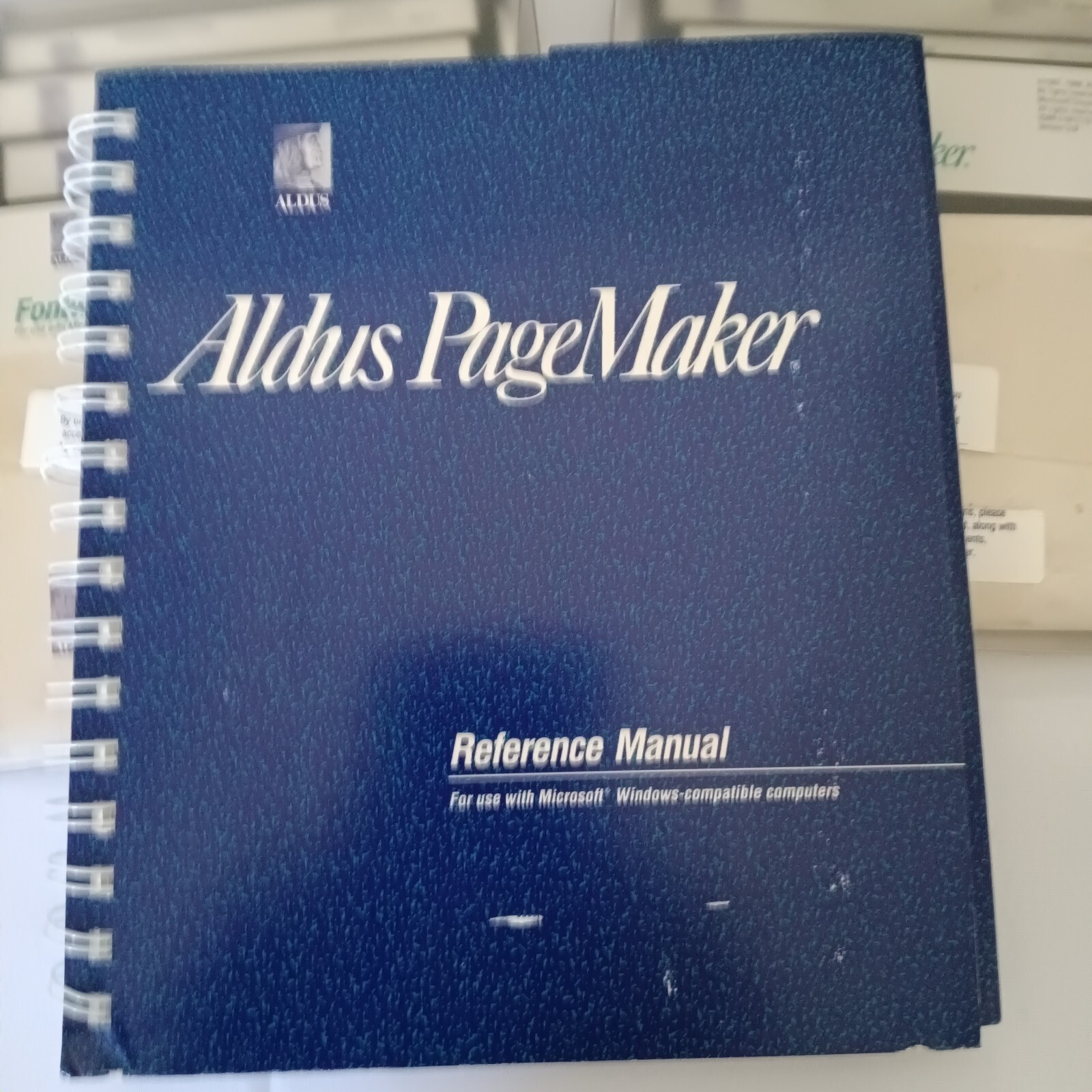 Lot Of Vintage Aldus Pagemaker 3.0 Windows 25 Discs Plus Books