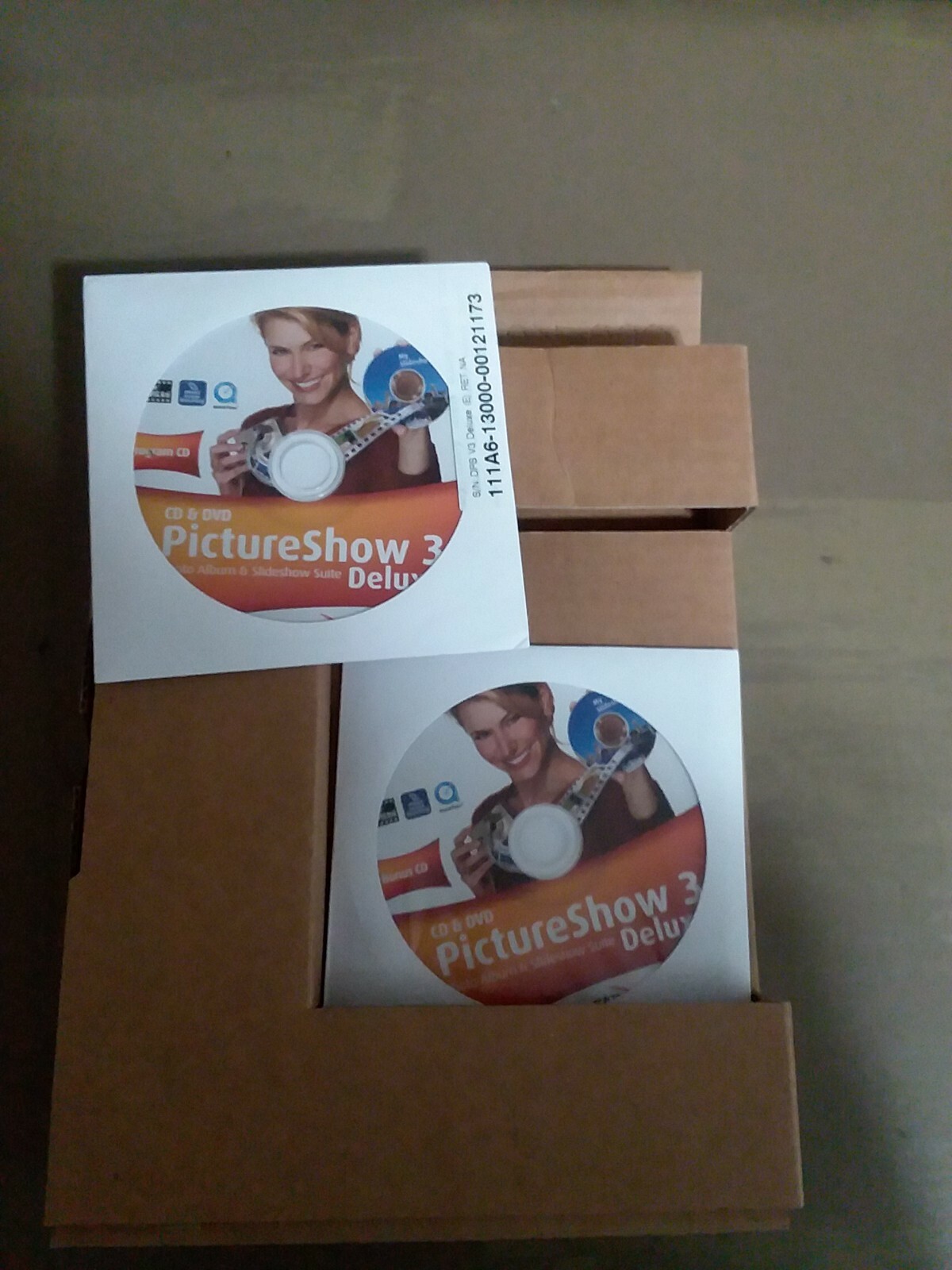Ulead CD & DVD PictureShow 3 Deluxe 2 DISC 2 PAMPLET BOX SET