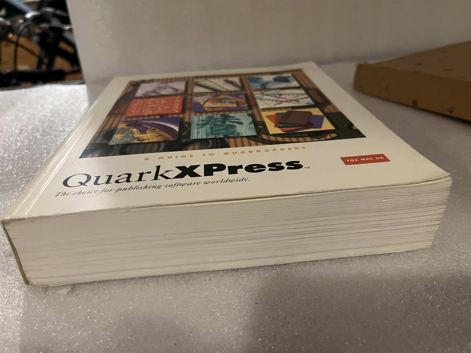 Quark XPress 4.02 Demo CD-ROM (Win & Mac), User’s Guide, and Original Booklets