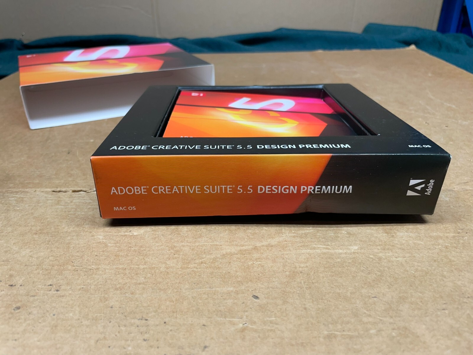 Adobe Creative Suite 5.5 Design Premium CS5.5 for MAC OS 1-User 2-Devices