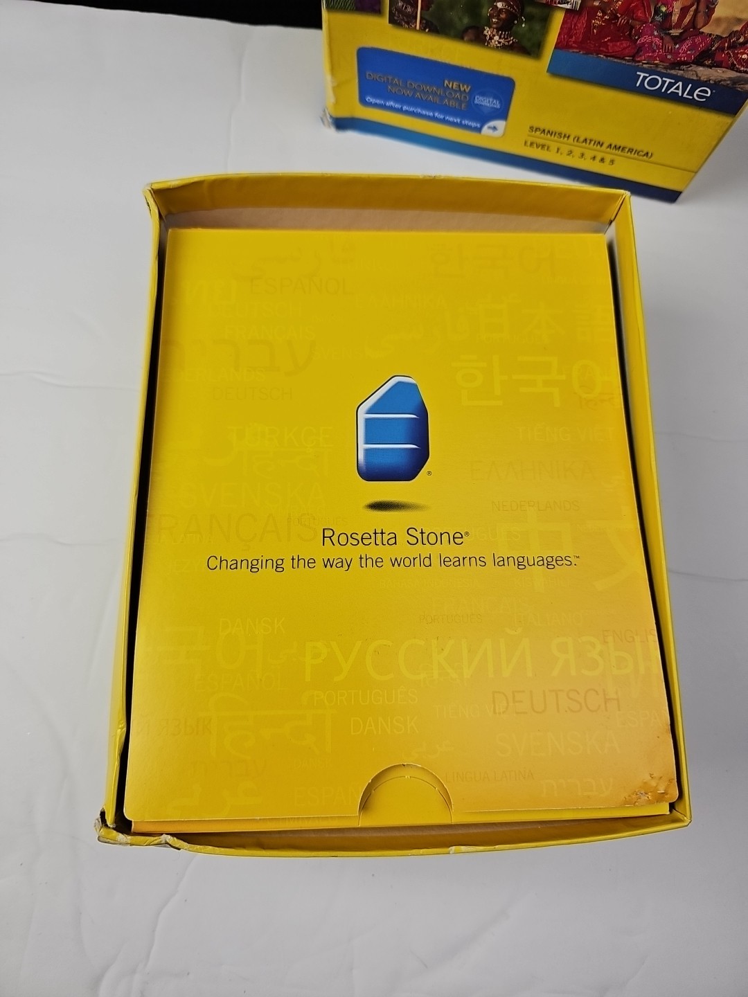 Rosetta Stone V4 TOTALe: Spanish (Spain) Level 1-5 Set for PC, Mac Headphones