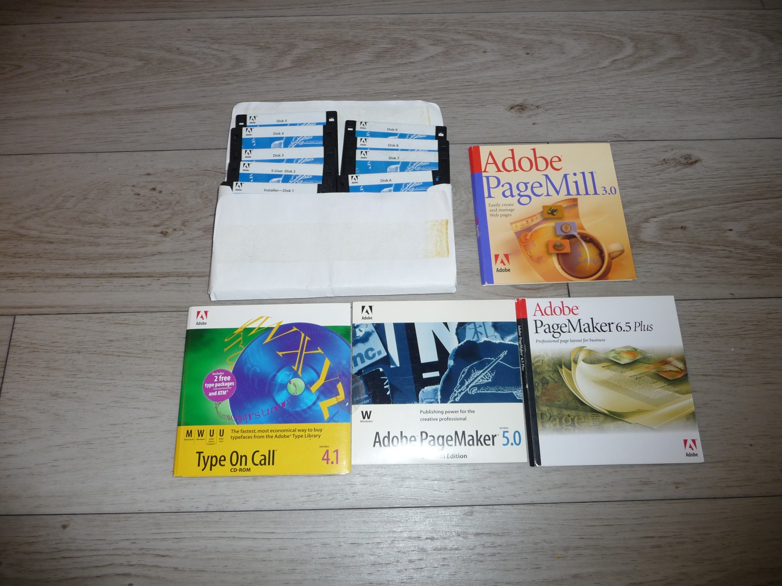 Adobe PageMaker 6.5 Plus, PageMaker 5.0 CDs Page Mill 3.0 Type On Call 4.1 Lot