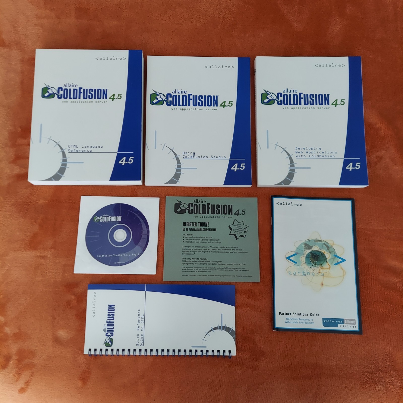 Allaire COLDFUSION STUDIO 4.5 Web Application Studio. Open Box