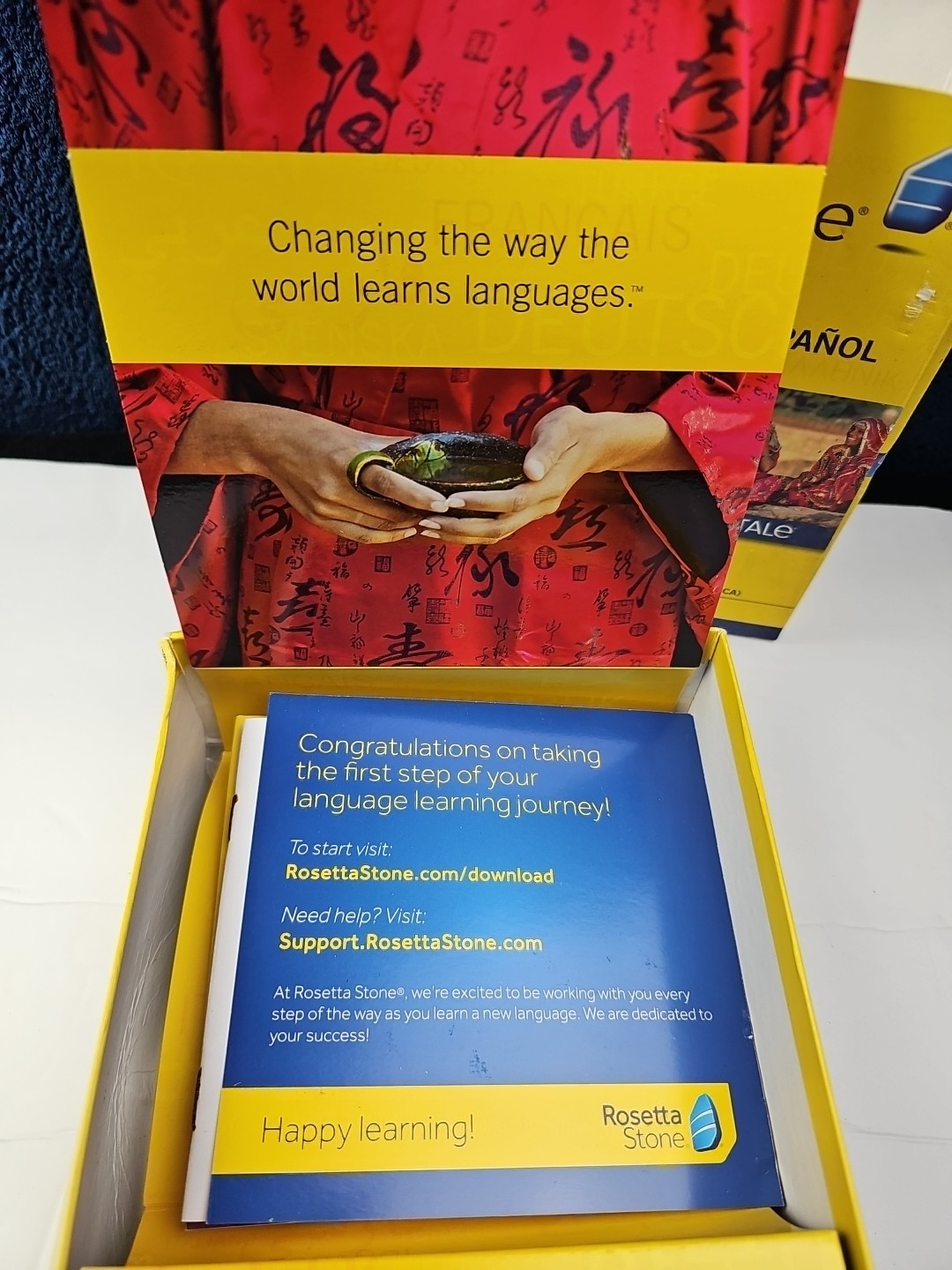 Rosetta Stone V4 TOTALe: Spanish (Spain) Level 1-5 Set for PC, Mac Headphones
