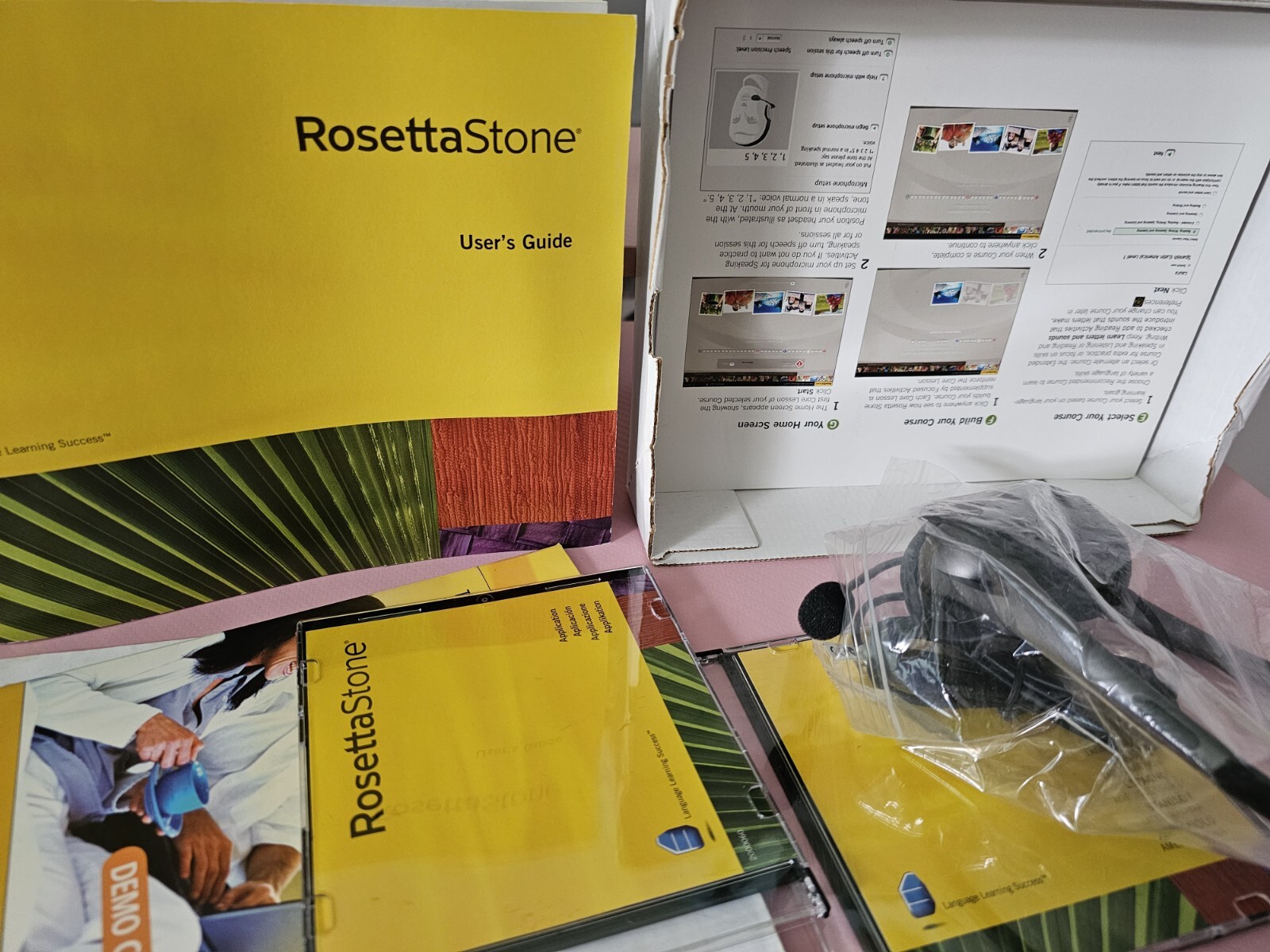 Rosetta Stone Spanish Level 1 Version 3-Case has damage – Used