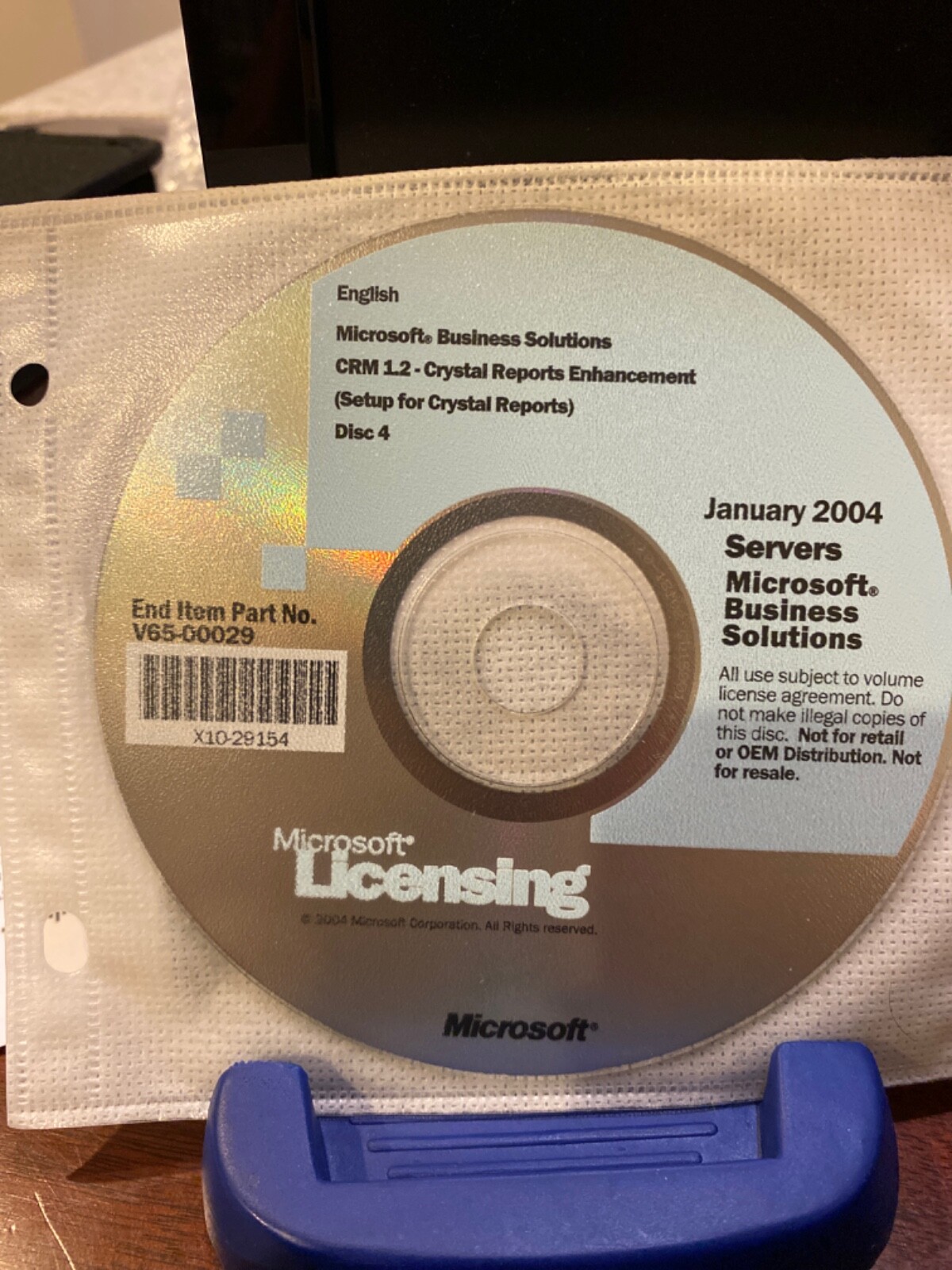 BRAND NEW Microsoft CRM 1.2 complete . 7 CDS. NEVER USED