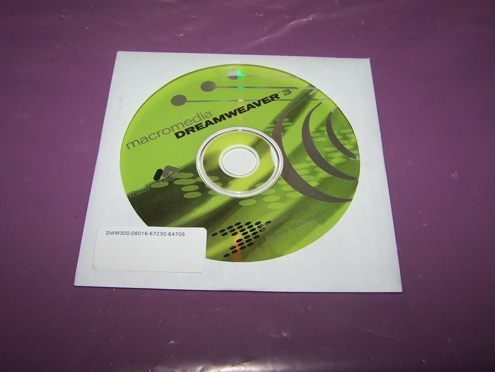 Macromedia DreamWeaver 3 for PowerMac (Software only) SOLD AS IS