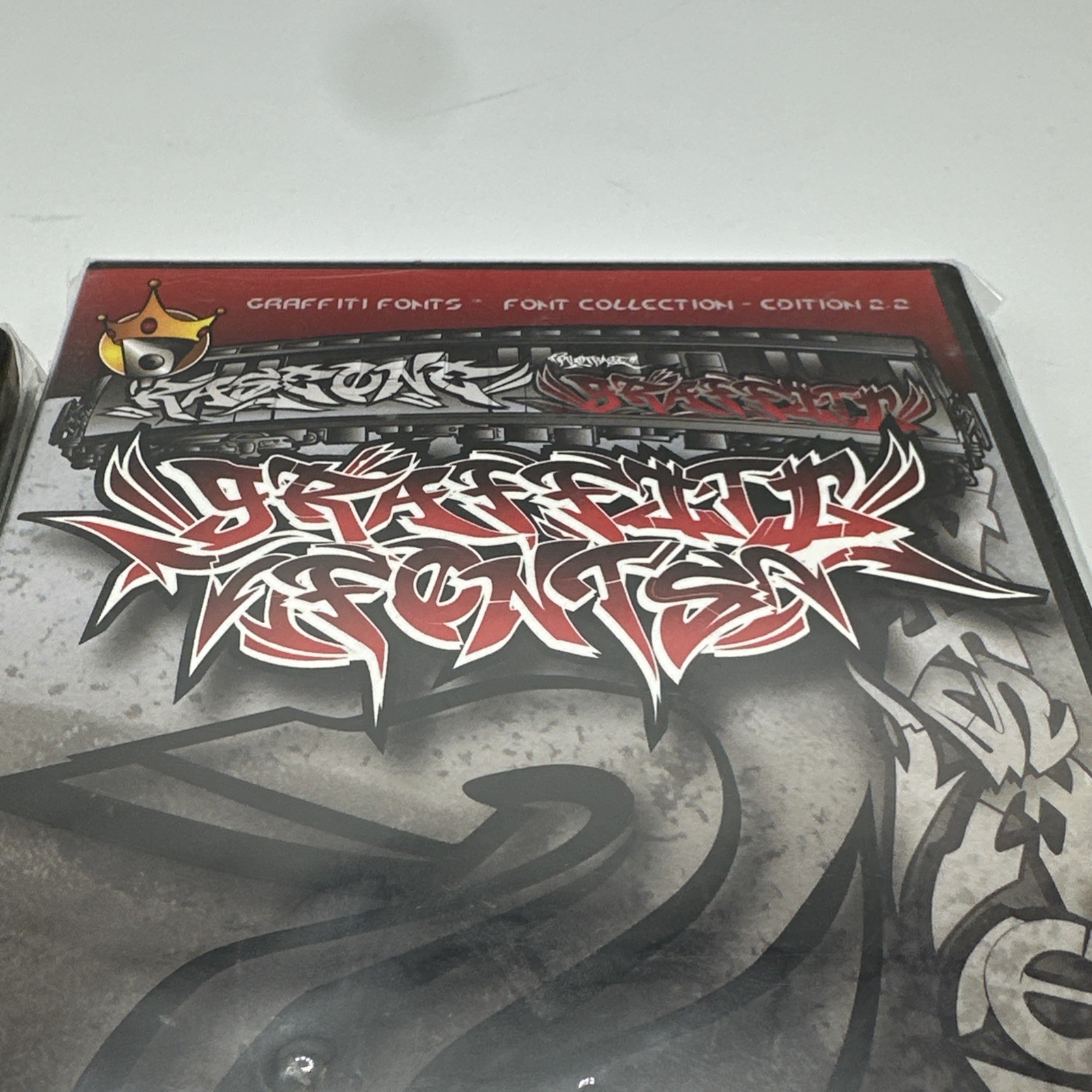 (2)Graffiti Fonts 4.0 & 2.2 DVDs Artwork – 100 fonts, 600+ vector Highground Col