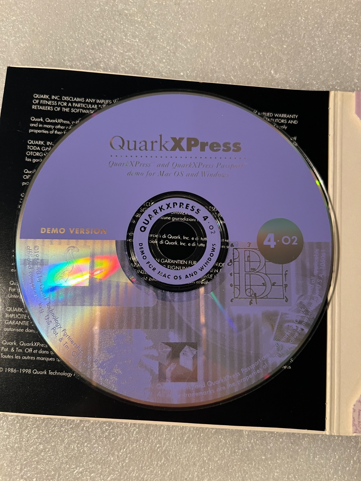 Quark XPress 4.02 Demo CD-ROM (Win & Mac), User’s Guide, and Original Booklets