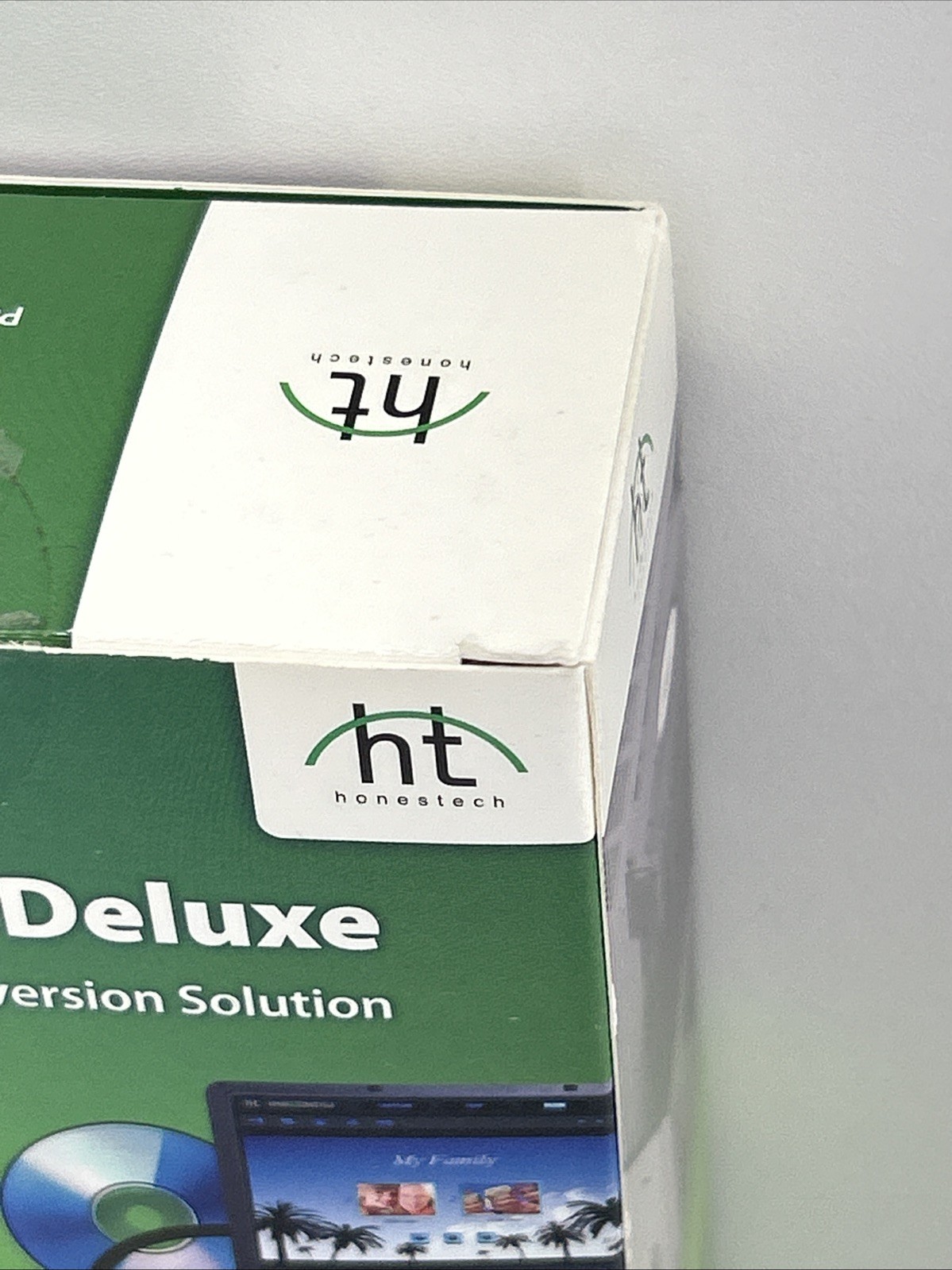 Honestech VHS to DVD 5.0 Deluxe Powerful & Effortless Video Conversion Solution