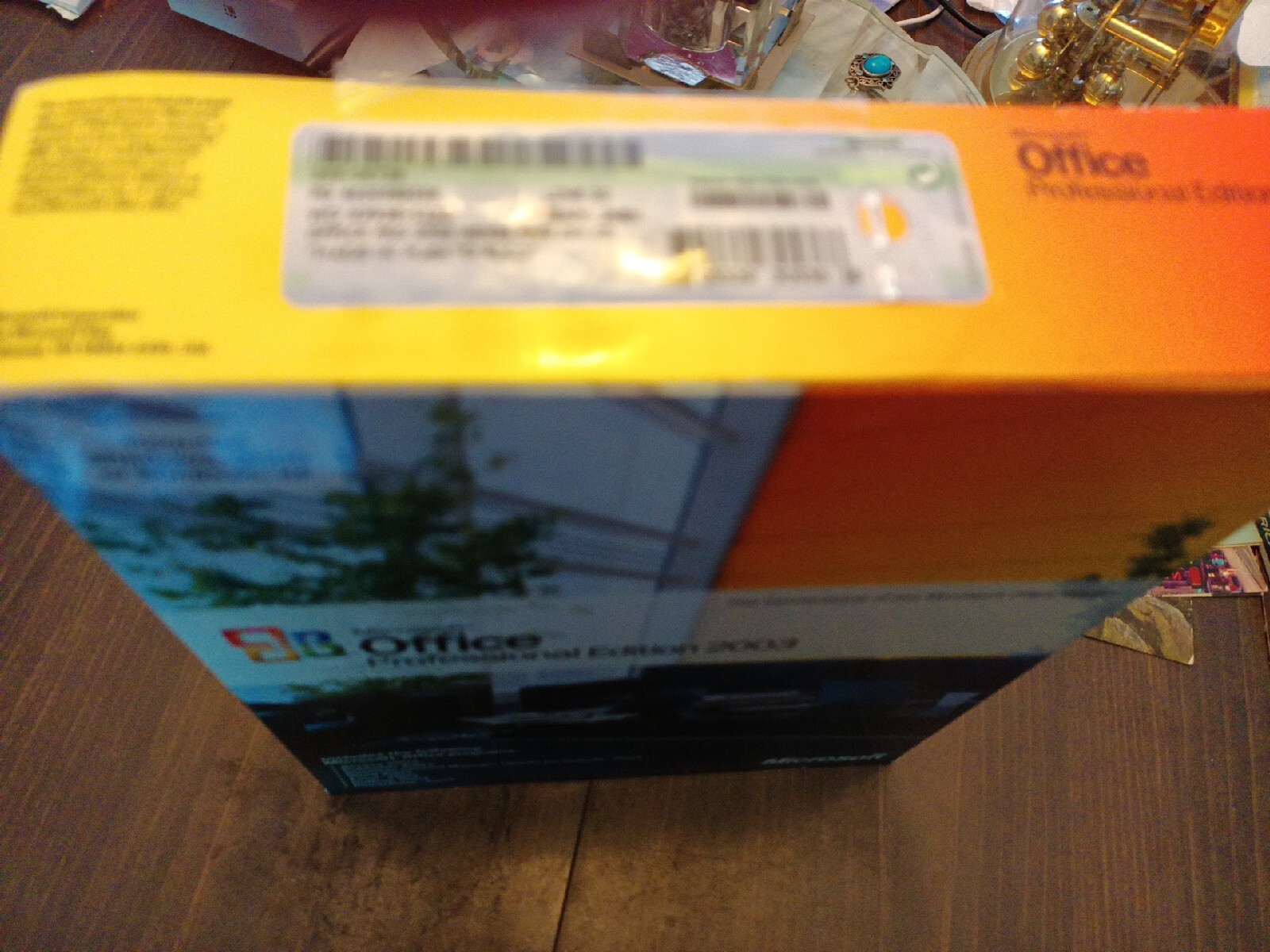 Microsoft Office Professional 2003 – Old Version . Looks Like It Was Never Used