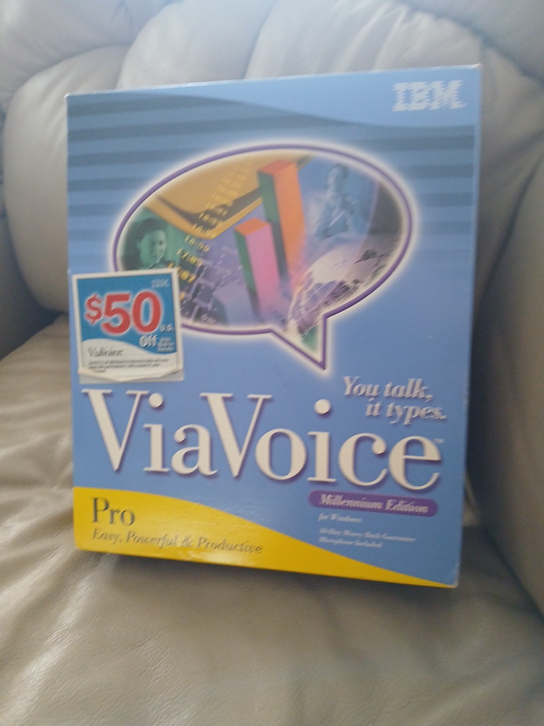 IBM ViaVoice for Windows 95/98/NT Millennium Edition. Box, Manuals, Inserts & CD