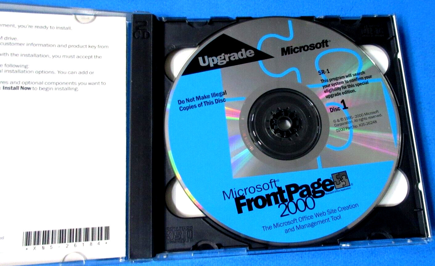 Microsoft Office FrontPage 2000 Upgrade Version w Product Key 2 CD Set and Book
