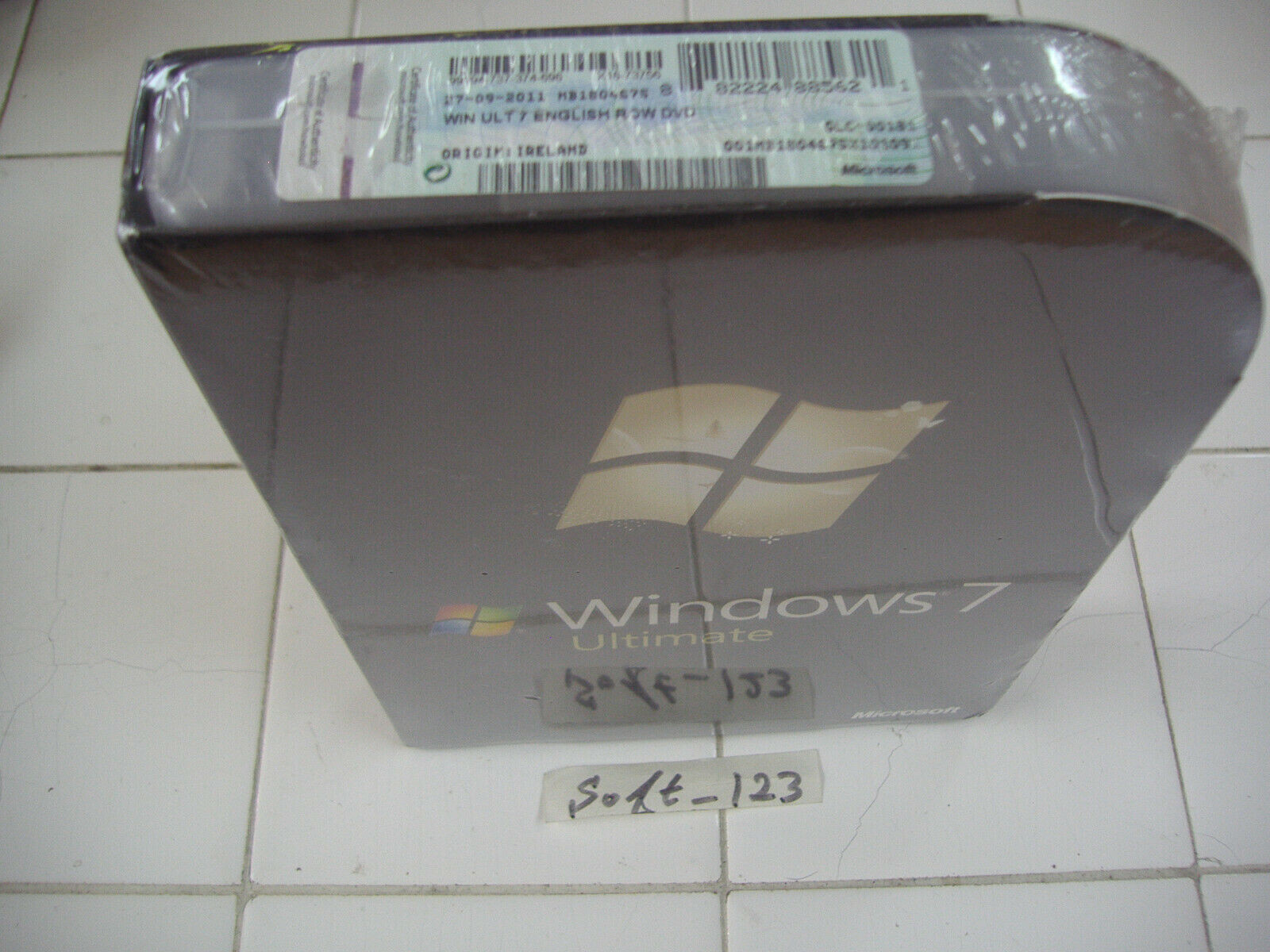Microsoft Windows 7 Ultimate Full 32 & 64 Bit DVDs MS WIN =SEALED RETAIL BOX=