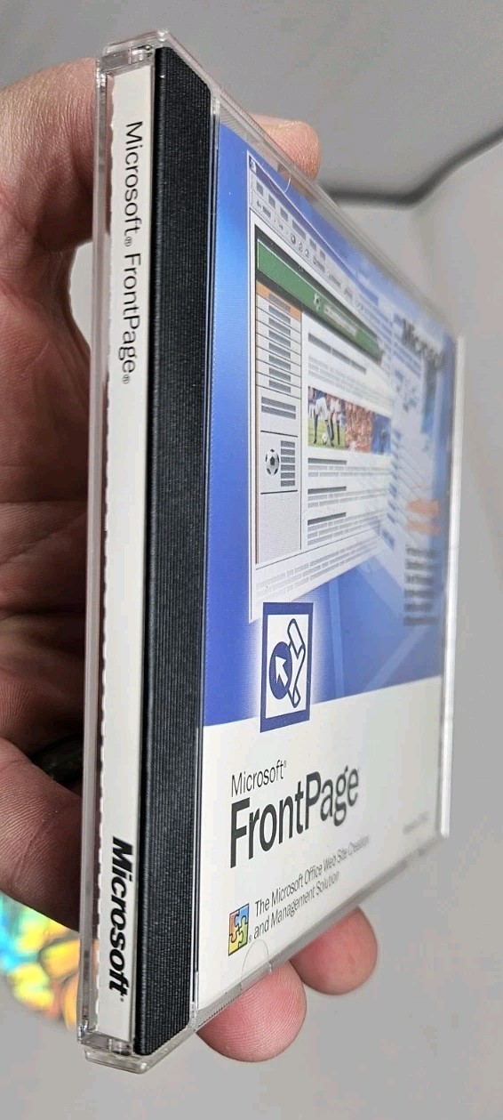 Microsoft FrontPage Version 2002 Web Site Creation & Management Solution CD-ROM