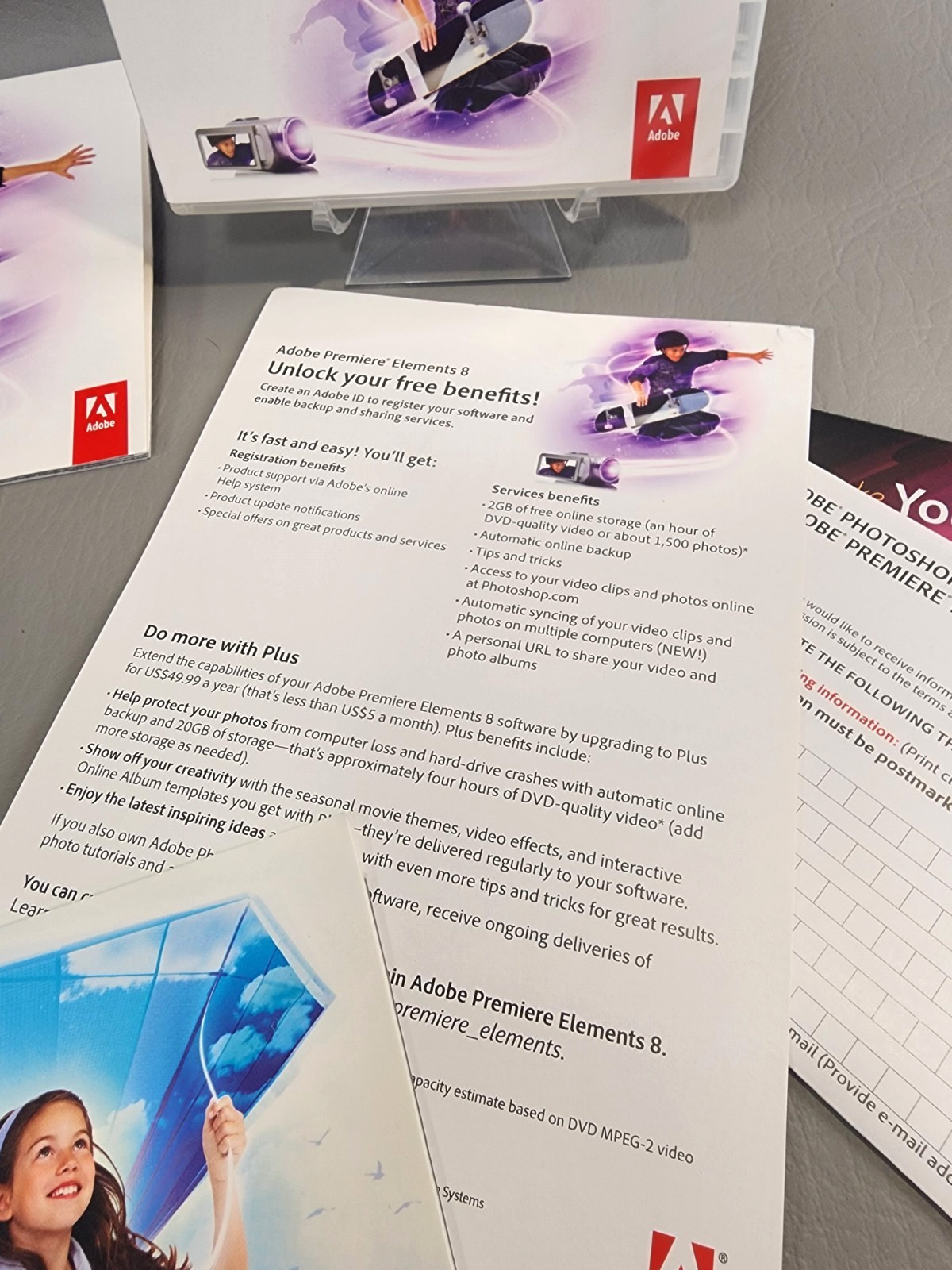 Adobe Photoshop Elements 8 & Adobe Premiere 2009 w/Keys