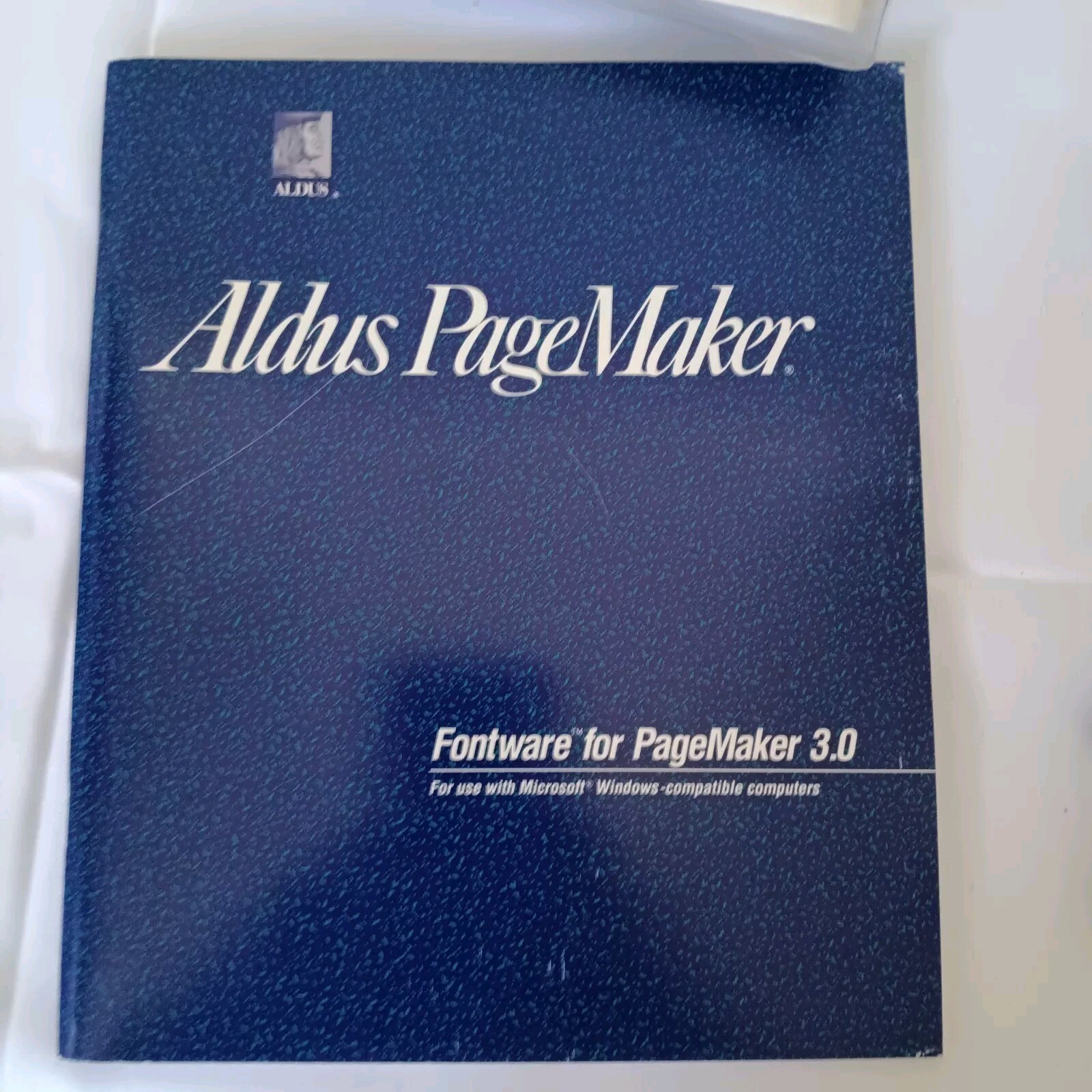 Lot Of Vintage Aldus Pagemaker 3.0 Windows 25 Discs Plus Books