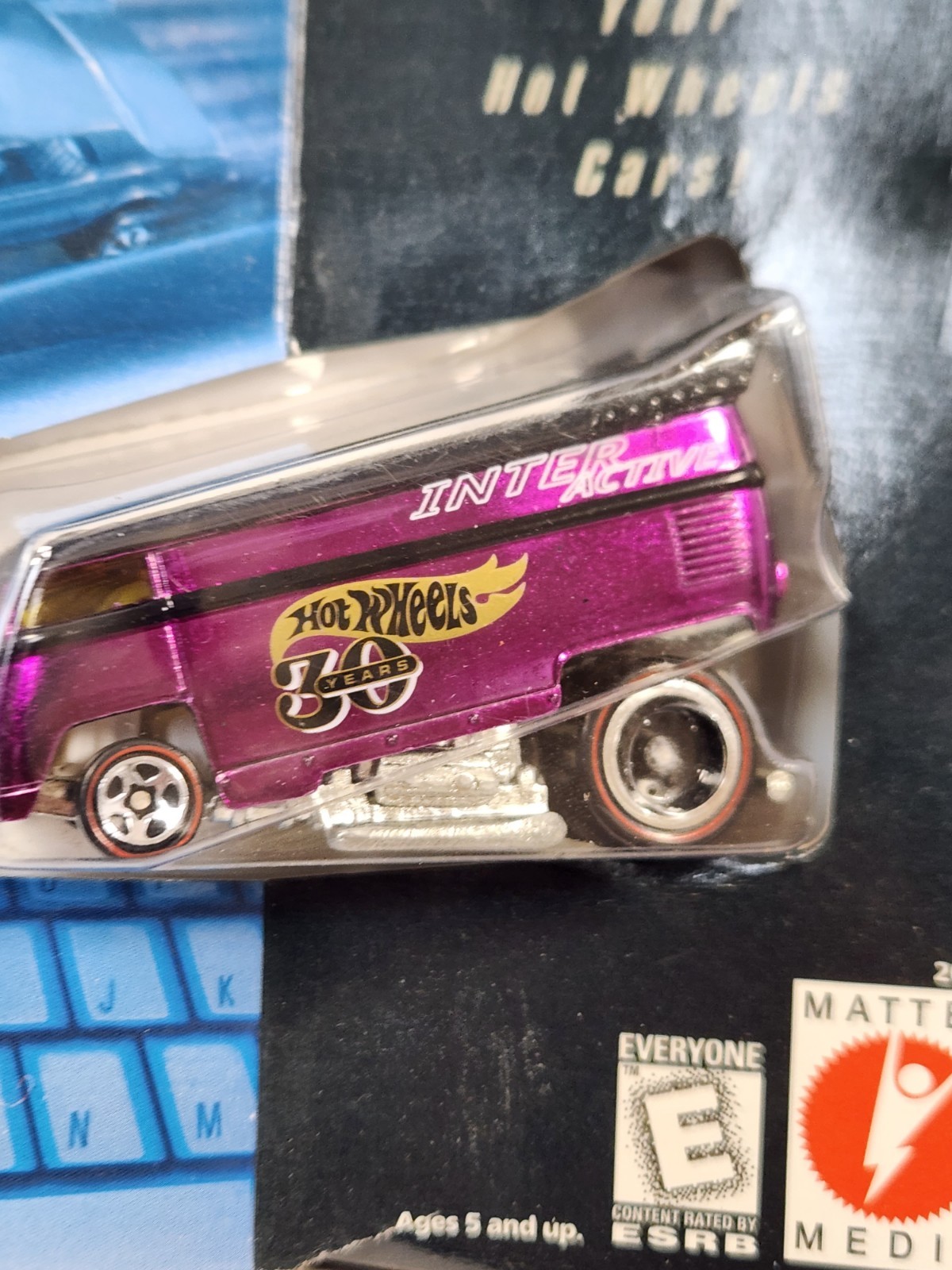Hot Wheels Collector’s Guide CD ROM With VW Interactive Drag Bus Purple UNOPENED