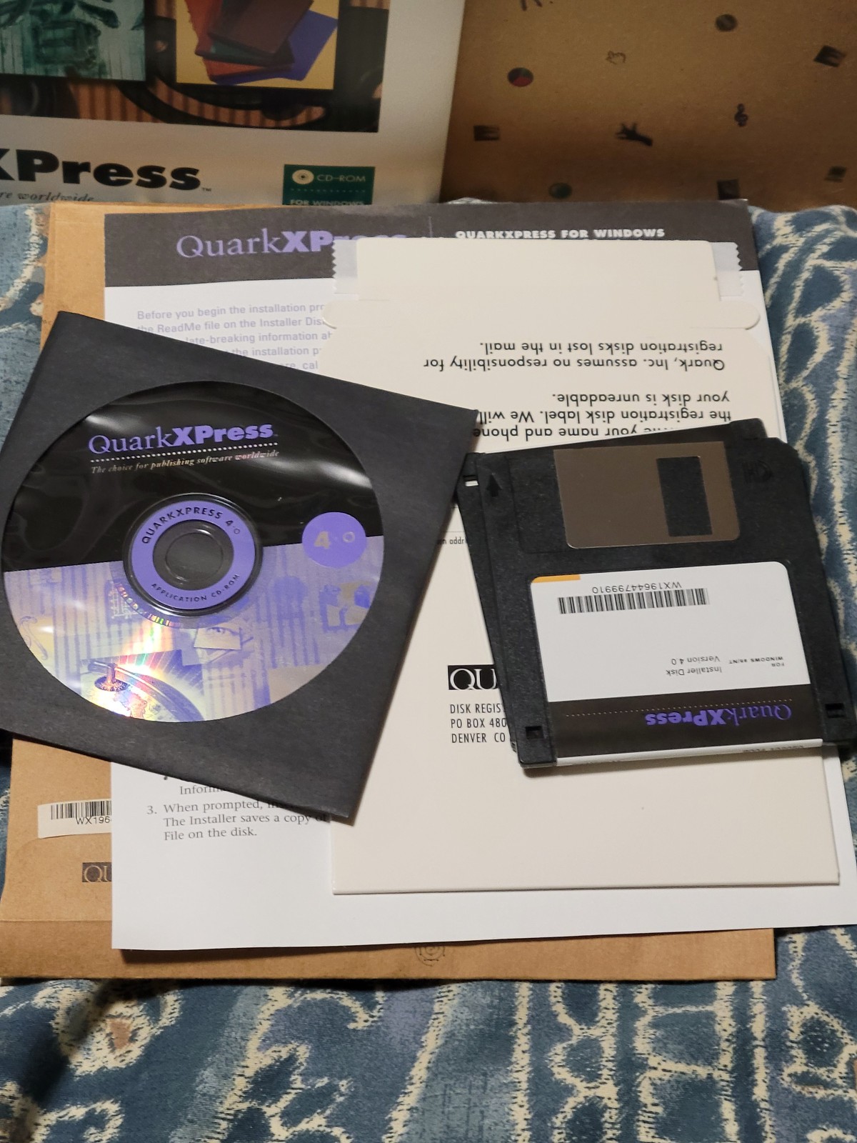 Vintage QuarkXpress 4.04 for Windows (Manual, CD, floppy & Original Box