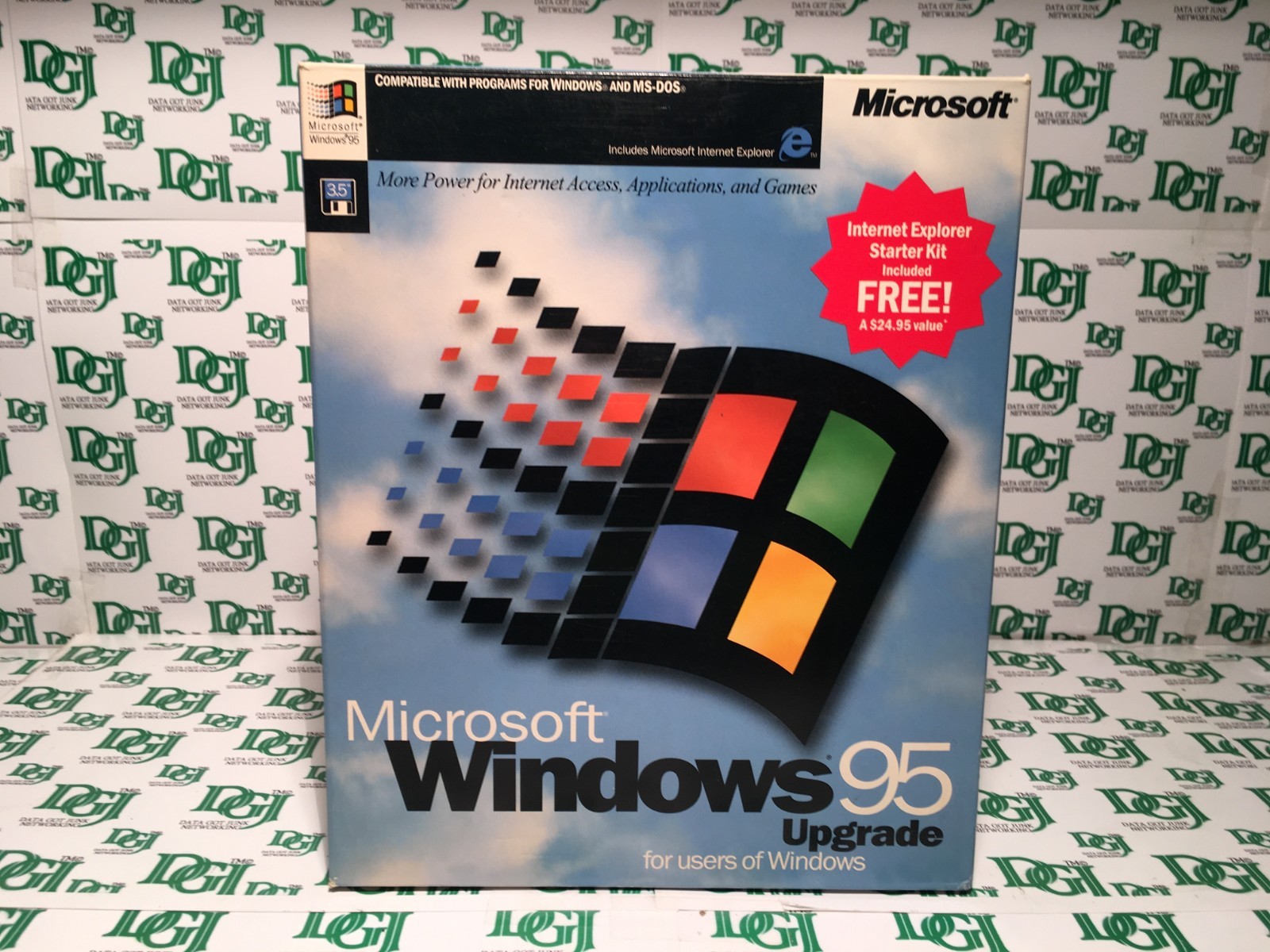 Microsoft Windows 95 Upgrade 3.5 Edition RARE W/ Starter Kit