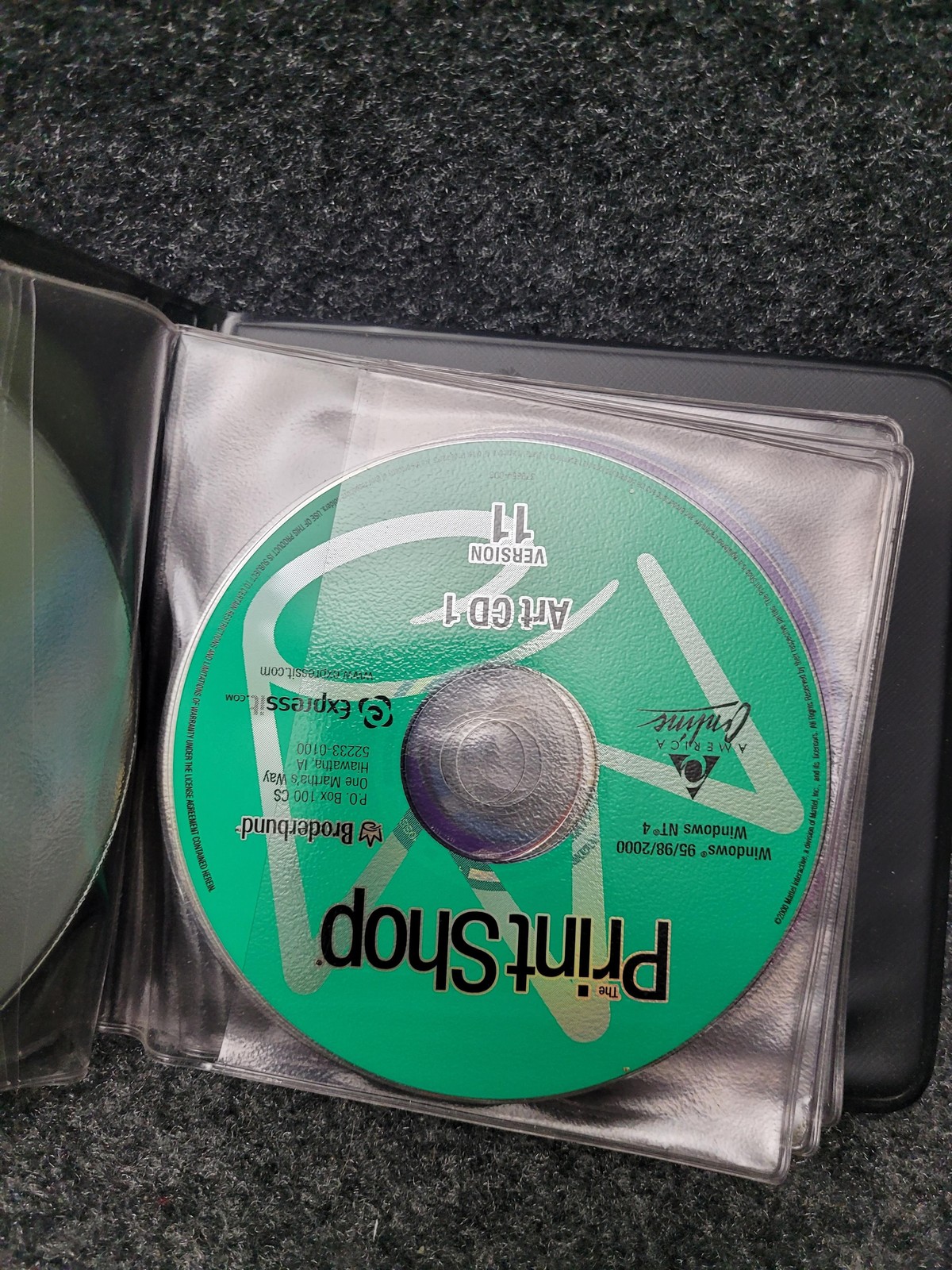 Vintage Broderbund The Print Shop Deluxe 11 Desktop Publishing Software CD
