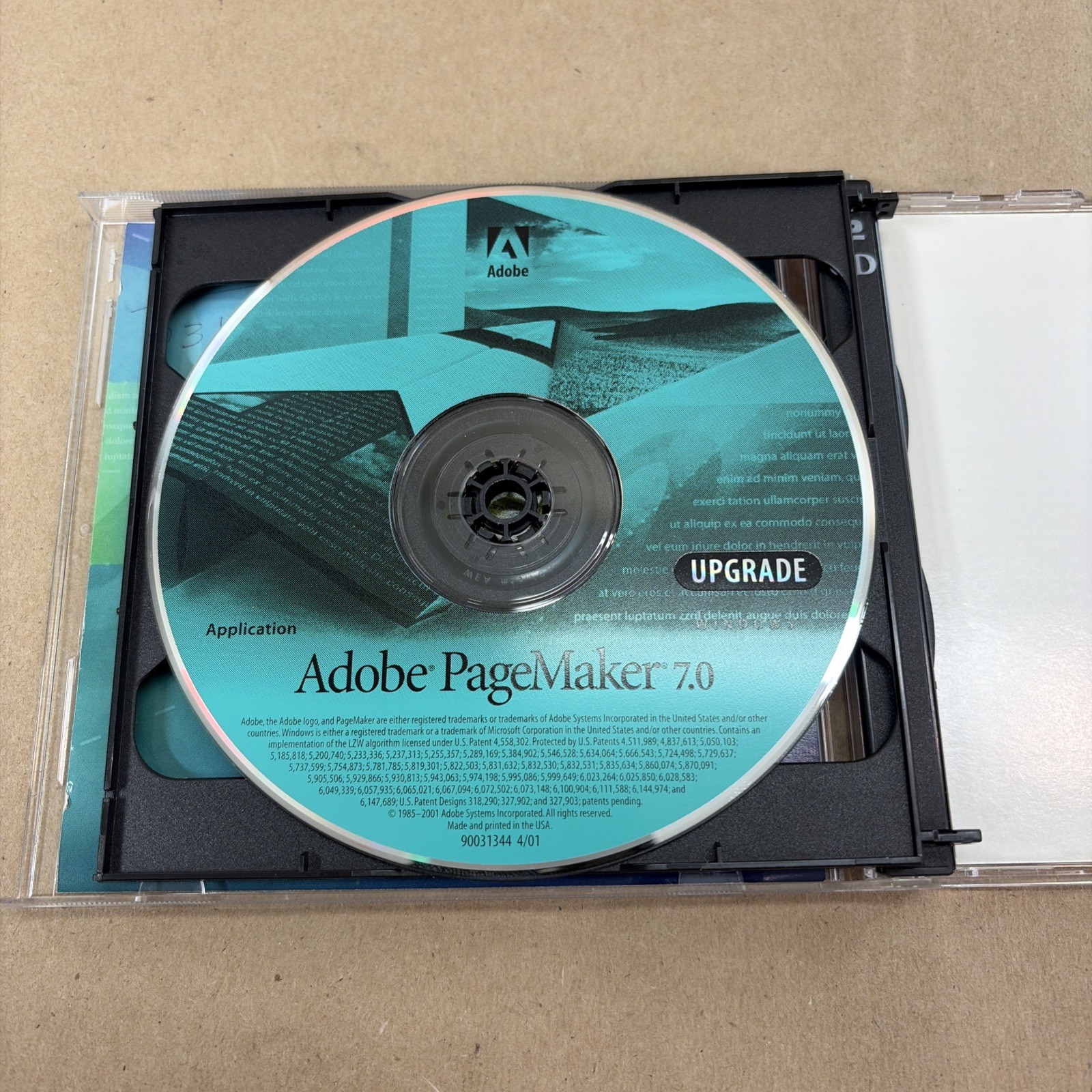 Adobe PageMaker 7.0 for Windows/Mac 2 CD Set Windows Upgrade with Key READ