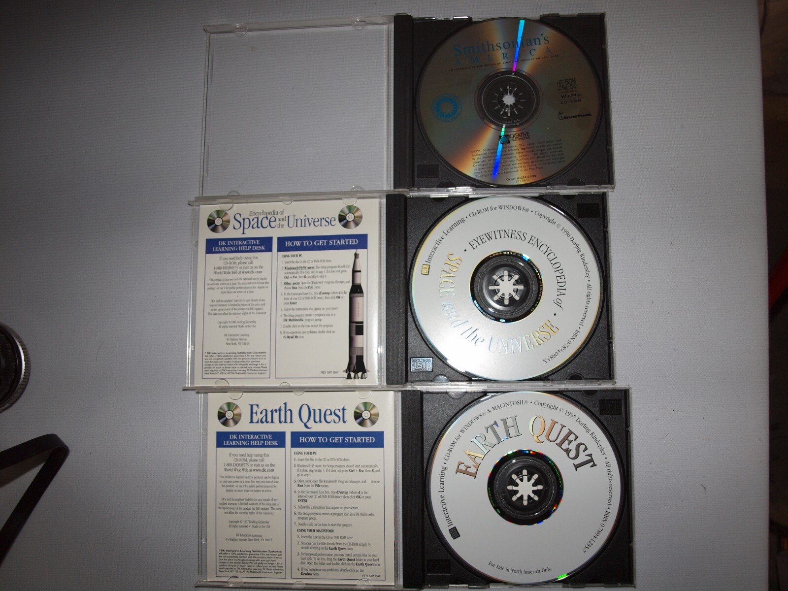 DK Encyclopedia of Space & the Universe &Earth Quest & Smithsonian’s America PC