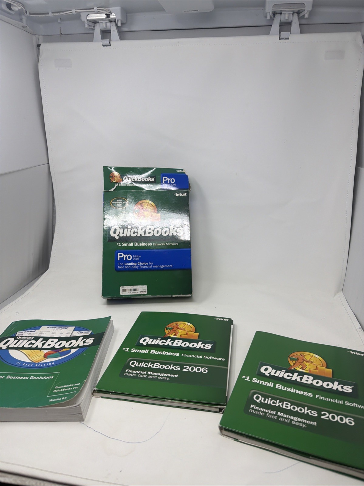 Intuit QuickBooks PRO 2006 Edition – Includes Box, Book, Disc, & Code