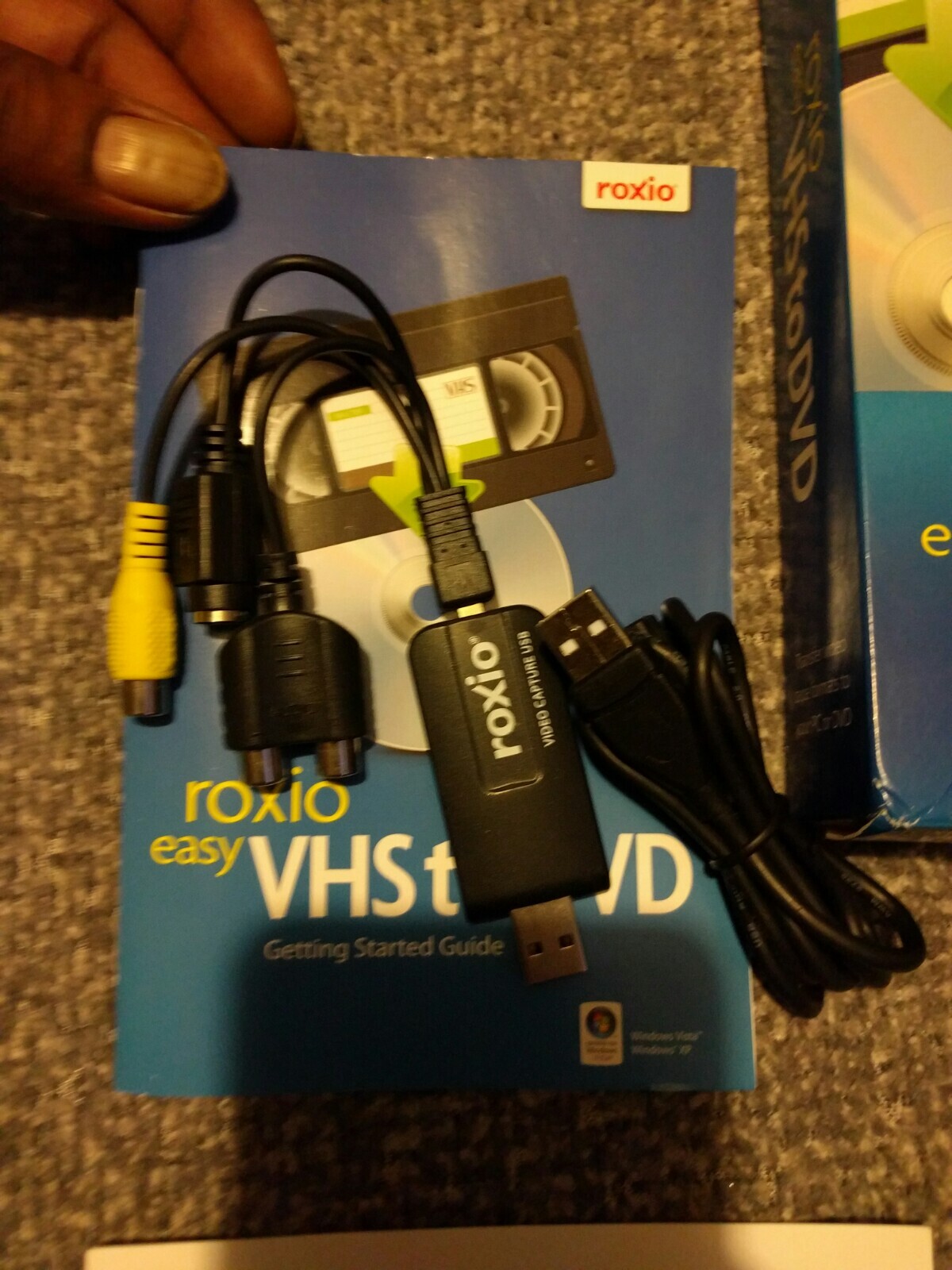 Roxio Easy VHS to DVD for Windows Create DVD Movies from VHS, Hi8 & V8