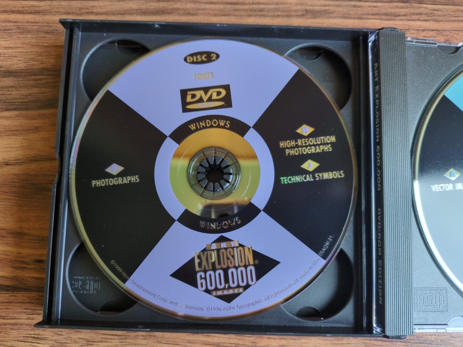 Nova Development Art Explosion 600000 Windows Manual Inserts 3x DVD-ROM Complete