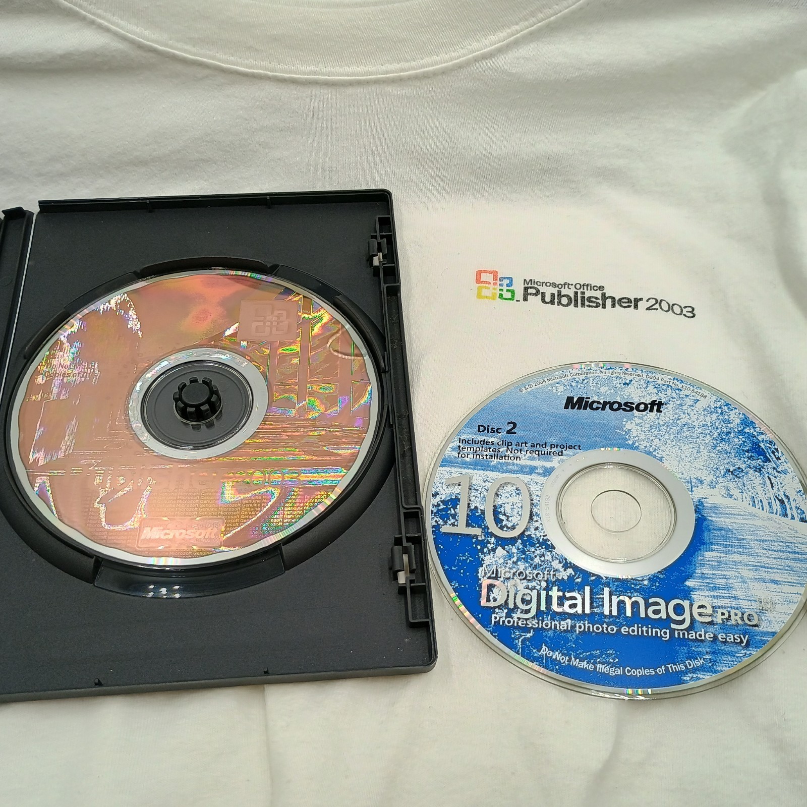 Microsoft Office Publisher 2003 Disk + T-SHIRT + Product Key