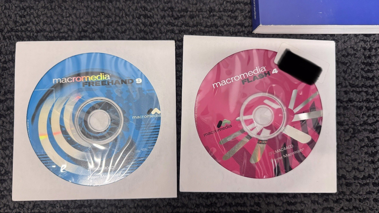 Macromedia Flash 4 and Freehand Studio 9 for Macintosh – Educational Edition
