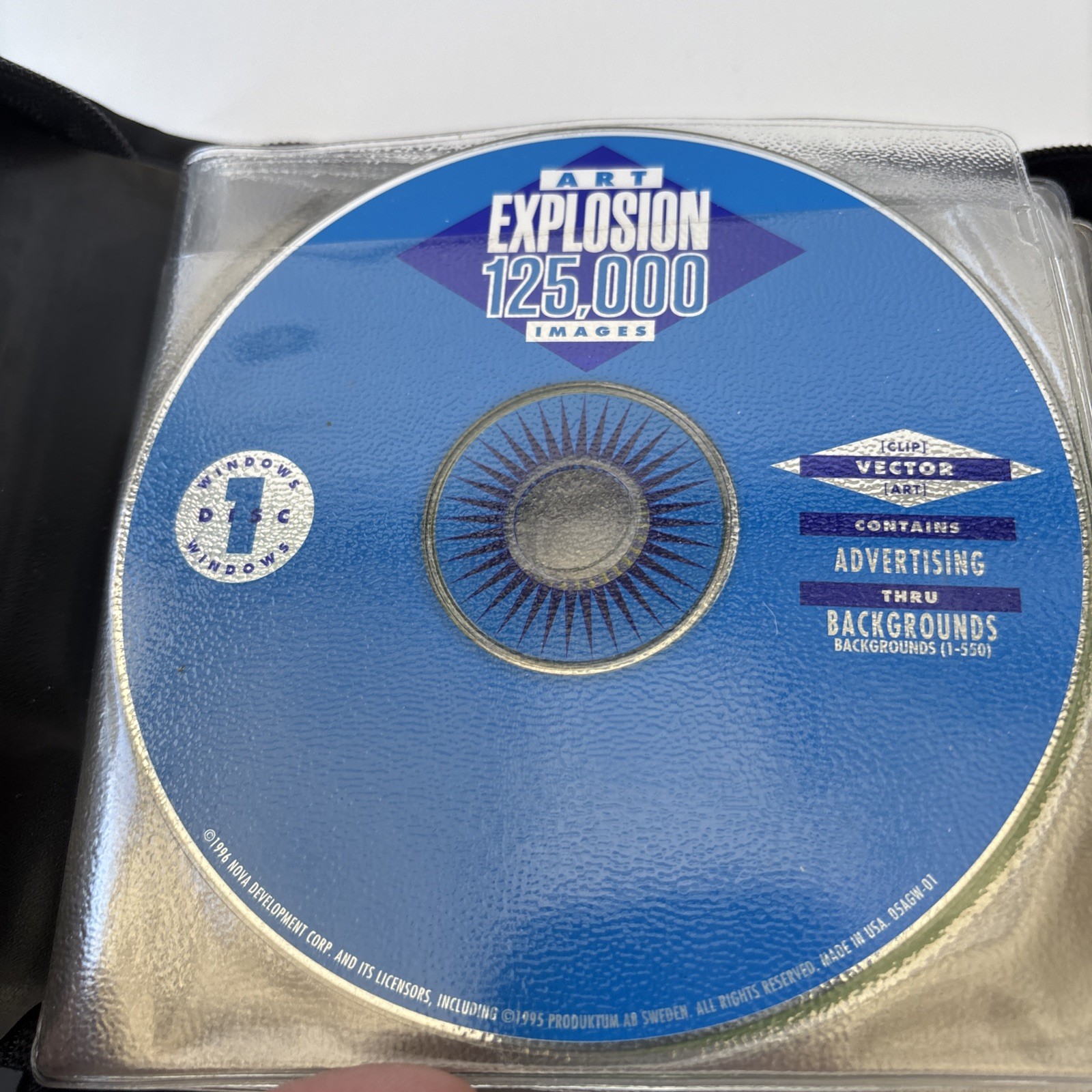 Vintage Nova Art Explosion Clip Art CD Lot 15 Discs Windows 95 98 Case