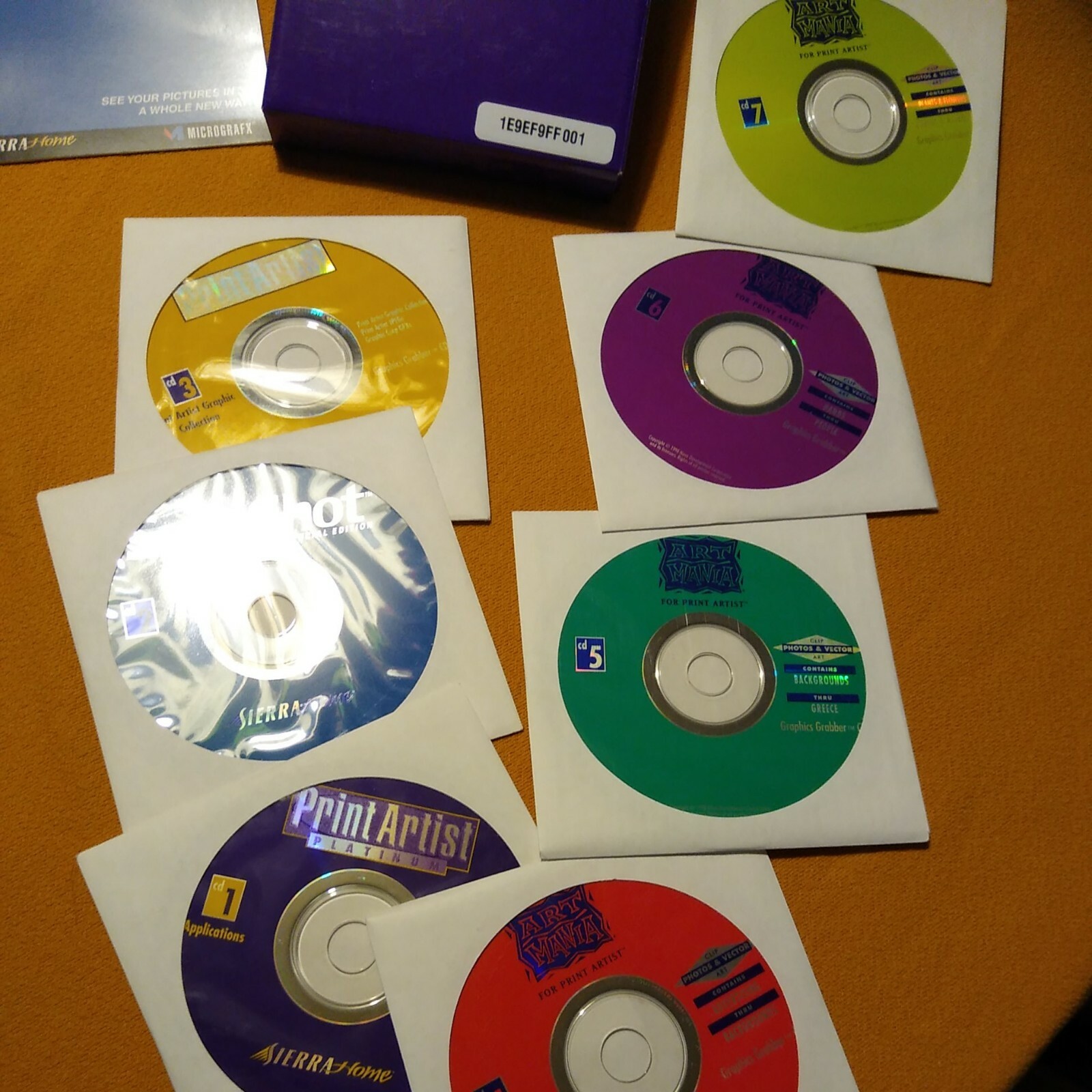 7 CD set and Book of images Print Artist Platinum Win 95/98.Never Used, Complete
