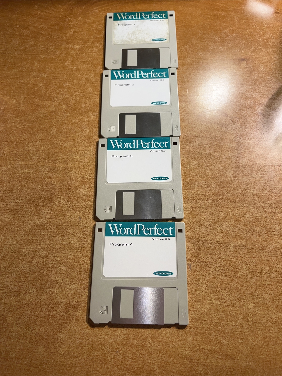 Vintage 1994 WordPerfect Complete Version 6.0A DOS/Windows Manual License Disks