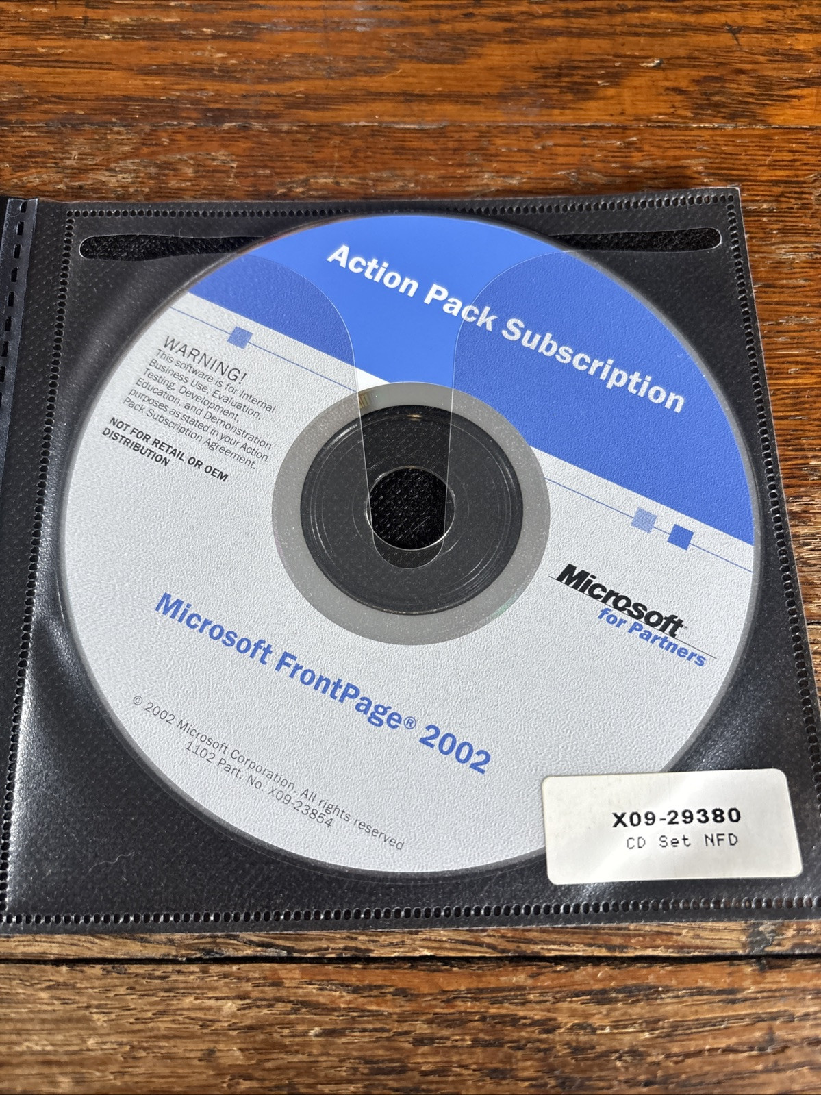 Microsoft FrontPage 2002 Full Version for Windows With 5 Keys Scratch Free Discs