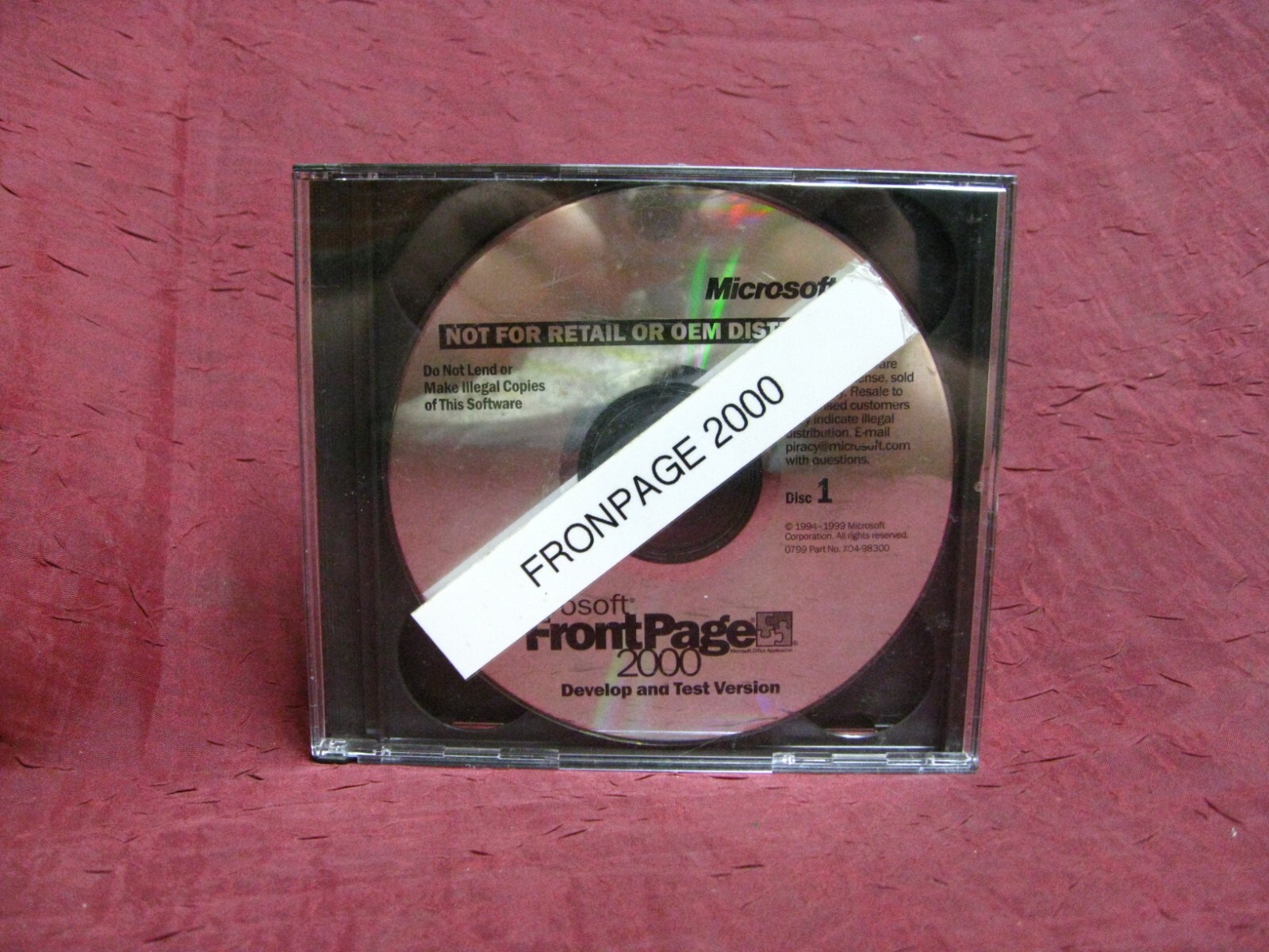 Microsoft FrontPage 2000/Outlook 2000 Develop and Test Version CD Disc Set