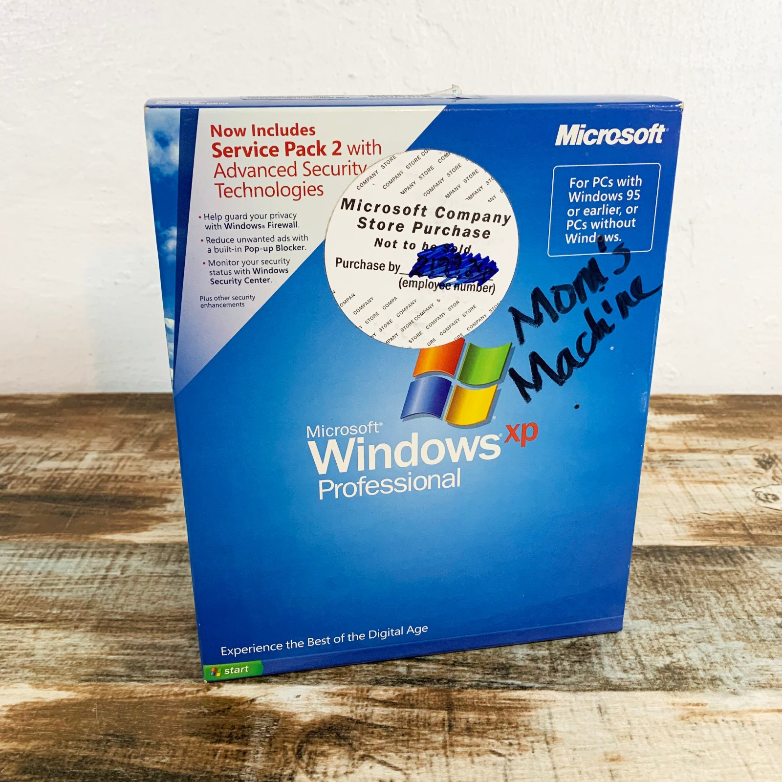 Microsoft Windows XP Professional SP2 CD-ROM w/ Product Key
