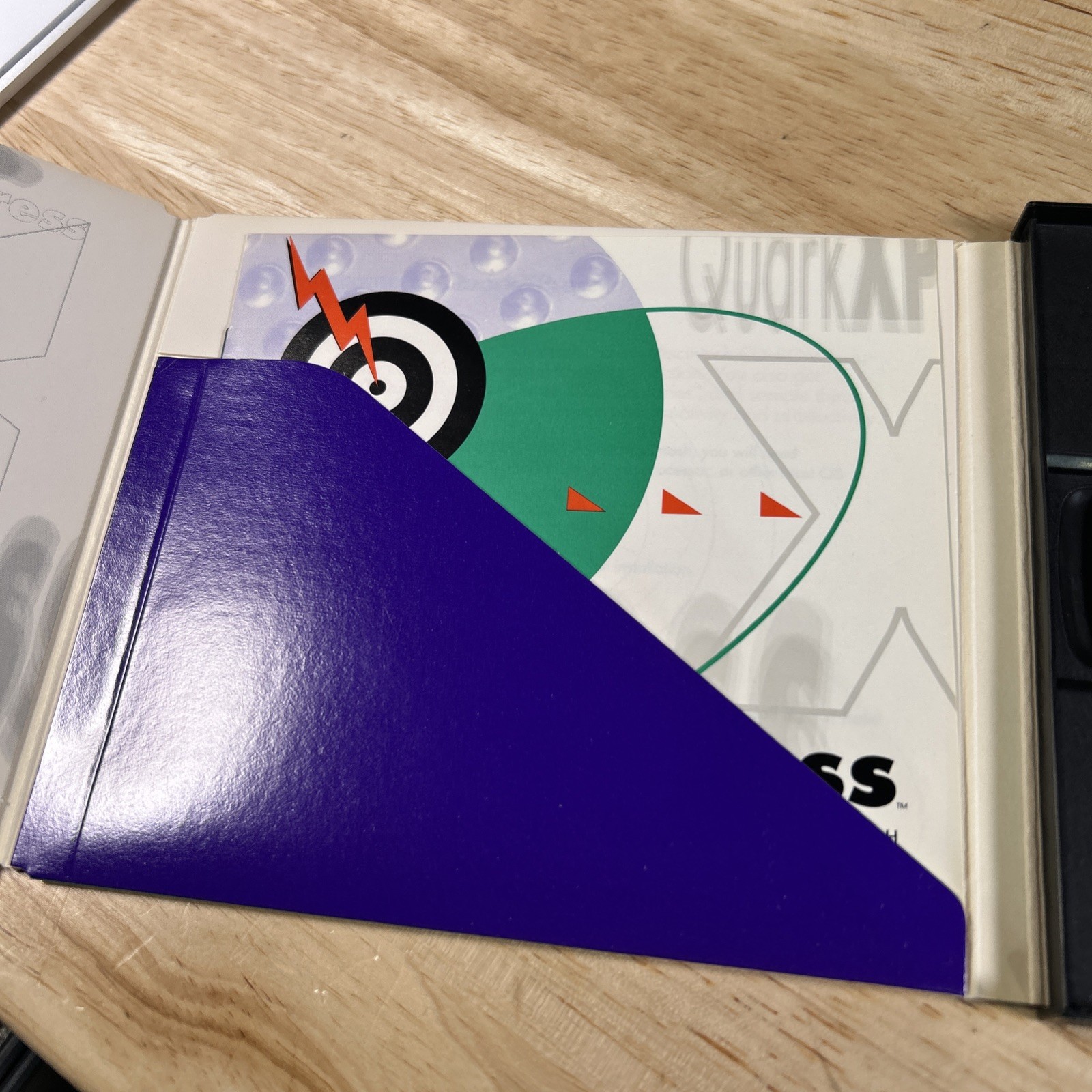 QUARKXPRESS 3.32 MACINTOSH CD POWERMAC VINTAGE APPLE MARKETING MAC